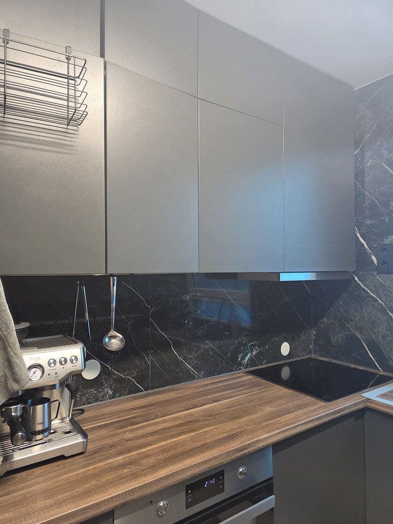 Prenájom bytu 3-izbový 93 m², Josef-Neuberger-Straße 26, Düsseldorf, Severné Porýnie - Westfálsko Prenájom bytu 3-izbový 93 m², Josef-Neuberger-Straße 26, Düsseldorf, Severné Porýnie - Westfálsko