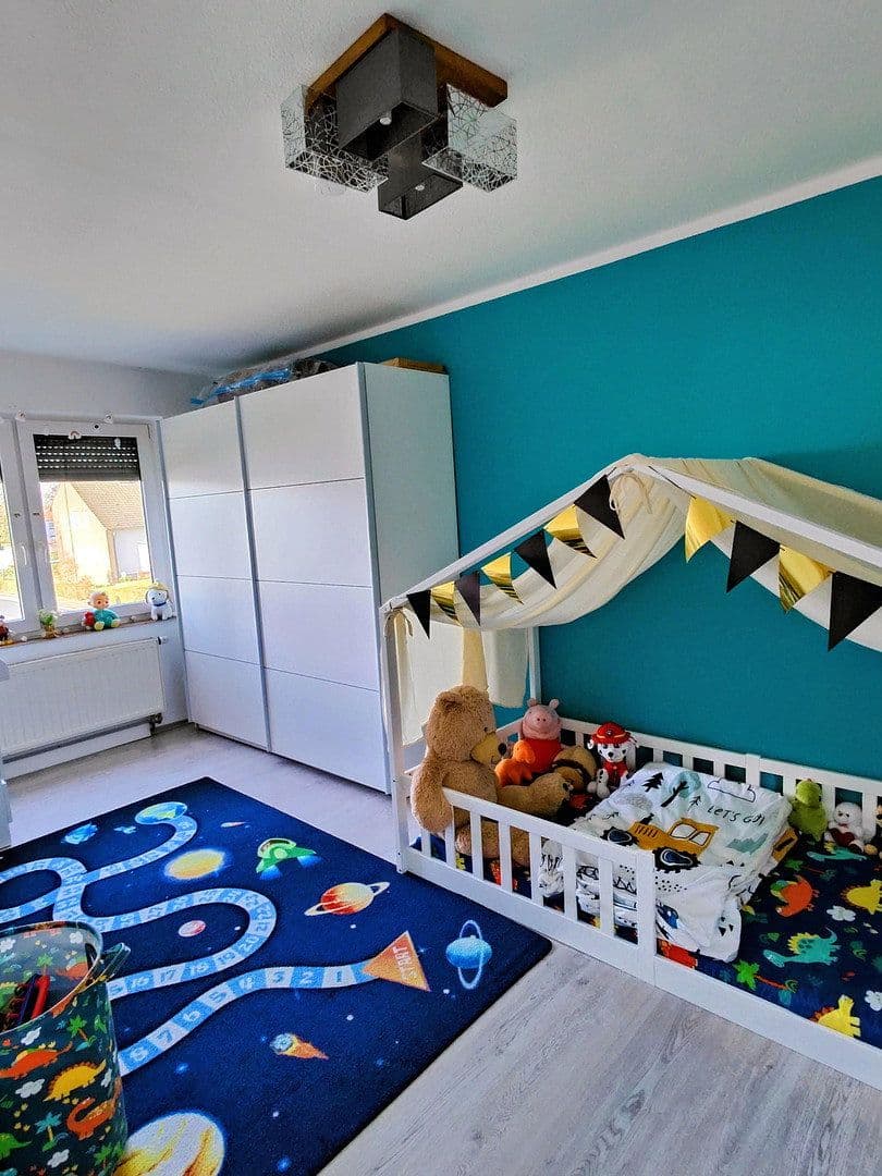 Predaj domu 160 m², pozemok 300 m², Duisburg, Severné Porýnie - Westfálsko Predaj domu 160 m², pozemok 300 m², Duisburg, Severné Porýnie - Westfálsko
