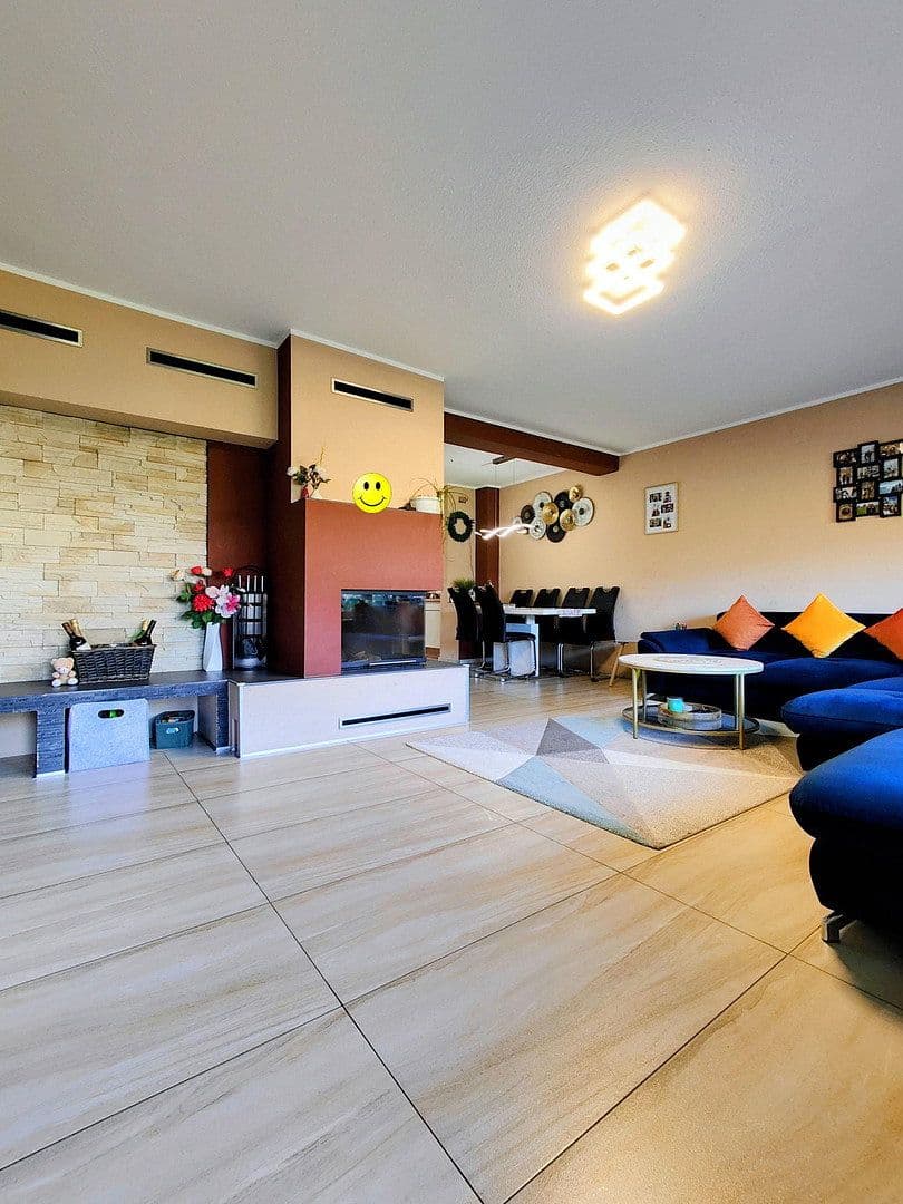 Predaj domu 160 m², pozemok 300 m², Duisburg, Severné Porýnie - Westfálsko Predaj domu 160 m², pozemok 300 m², Duisburg, Severné Porýnie - Westfálsko