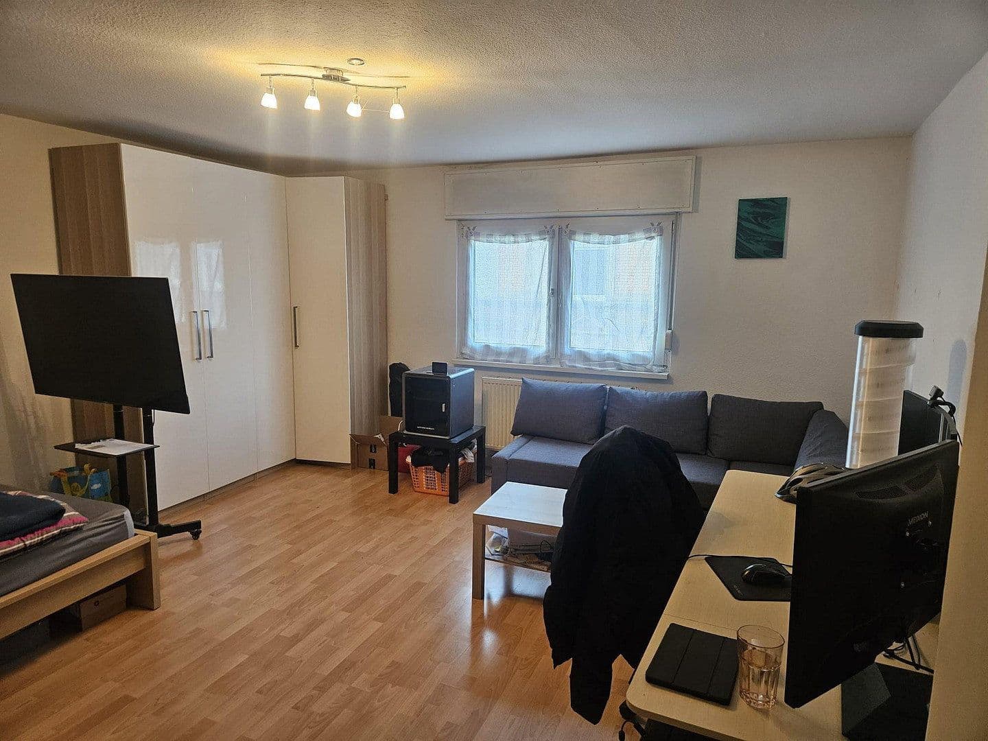 Prenájom bytu 3-izbový 96 m², Rüppurrer Str. 26, Karlsruhe, Bádensko-Wurttembersko Prenájom bytu 3-izbový 96 m², Rüppurrer Str. 26, Karlsruhe, Bádensko-Wurttembersko