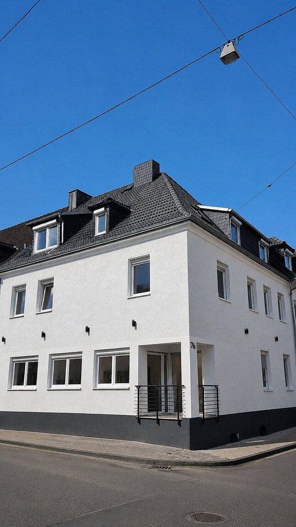 Predaj domu 453 m², pozemok 209 m², Wiesenstraße 76, Siegen, Severné Porýnie - Westfálsko Predaj domu 453 m², pozemok 209 m², Wiesenstraße 76, Siegen, Severné Porýnie - Westfálsko