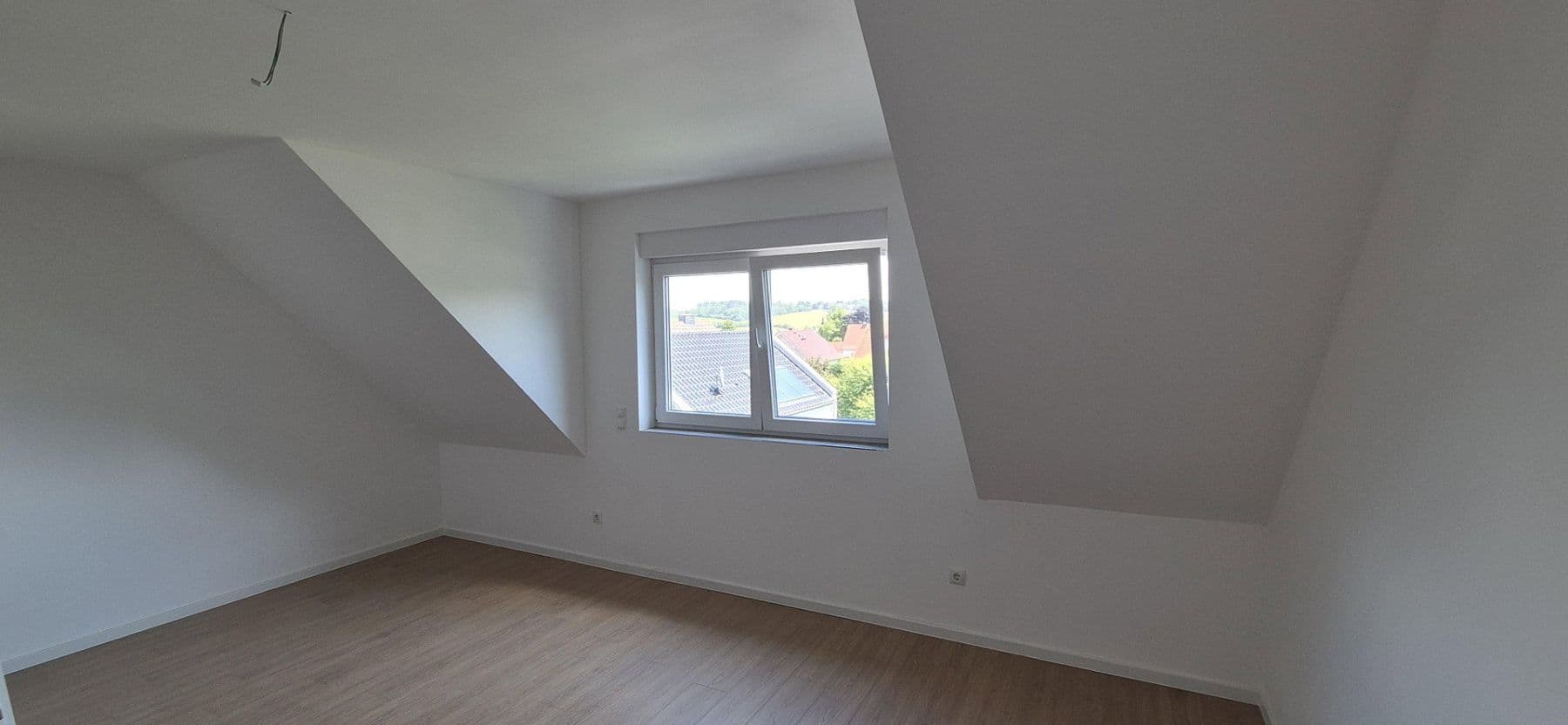 Prenájom domu 140 m², pozemok 100 m², Veckerhagenerstr. 4, Fuldatal, Hesensko Prenájom domu 140 m², pozemok 100 m², Veckerhagenerstr. 4, Fuldatal, Hesensko