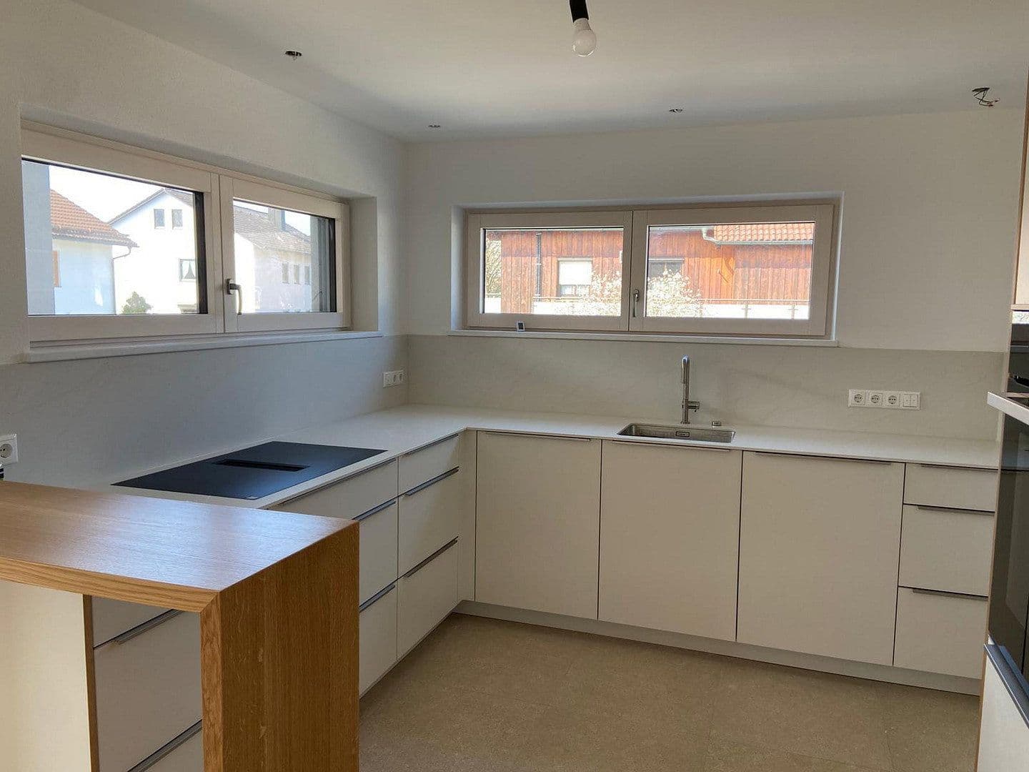 Prenájom bytu 4-izbový 188 m², Enthammerstr. 7, Grafing, Bavorsko Prenájom bytu 4-izbový 188 m², Enthammerstr. 7, Grafing, Bavorsko