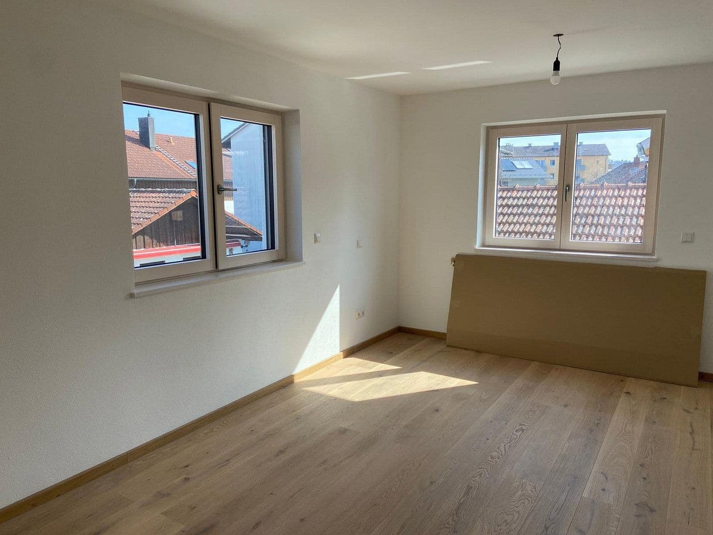 Prenájom bytu 4-izbový 188 m², Enthammerstr. 7, Grafing, Bavorsko Prenájom bytu 4-izbový 188 m², Enthammerstr. 7, Grafing, Bavorsko