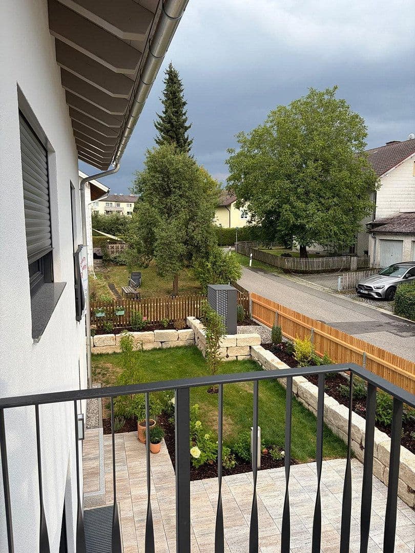 Prenájom bytu 4-izbový 188 m², Enthammerstr. 7, Grafing, Bavorsko Prenájom bytu 4-izbový 188 m², Enthammerstr. 7, Grafing, Bavorsko