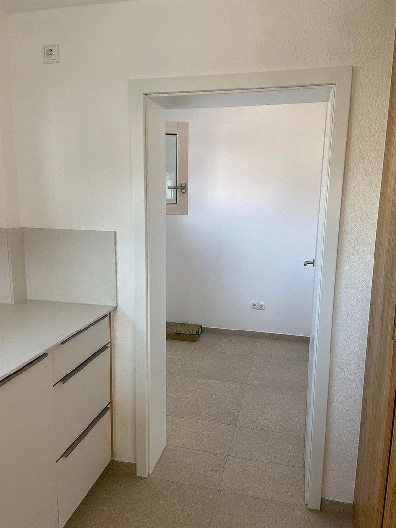 Prenájom bytu 4-izbový 188 m², Enthammerstr. 7, Grafing, Bavorsko Prenájom bytu 4-izbový 188 m², Enthammerstr. 7, Grafing, Bavorsko