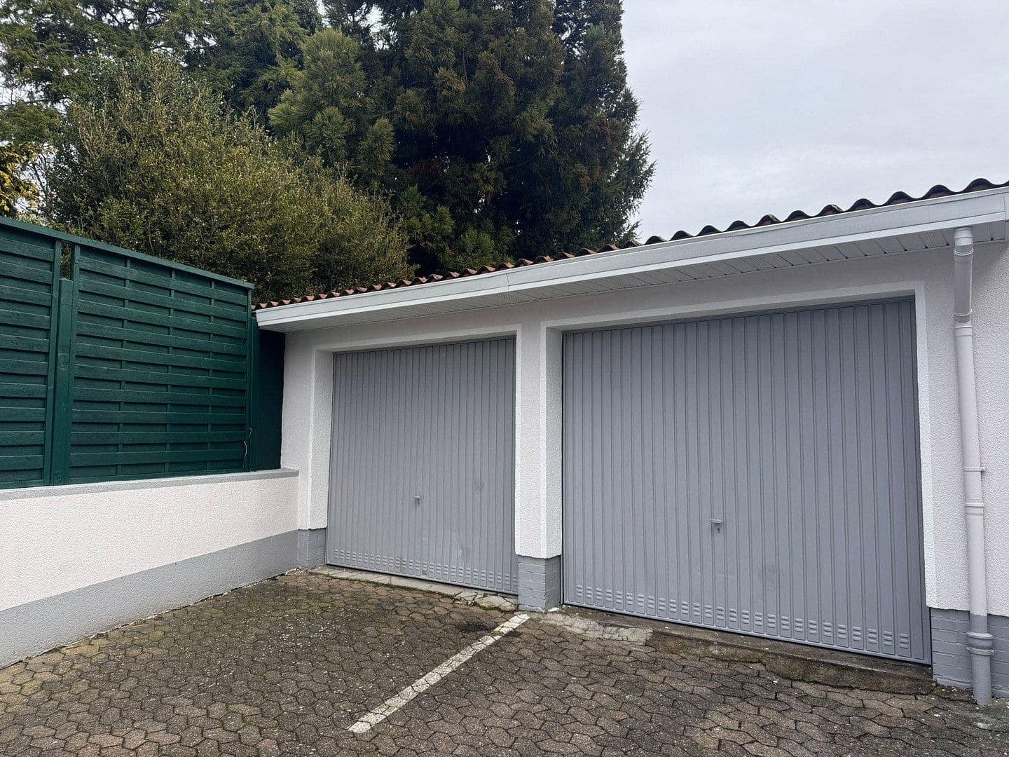 Predaj domu 1.477 m², pozemok 1.835 m², Rinteln, Dolné Sasko Predaj domu 1.477 m², pozemok 1.835 m², Rinteln, Dolné Sasko
