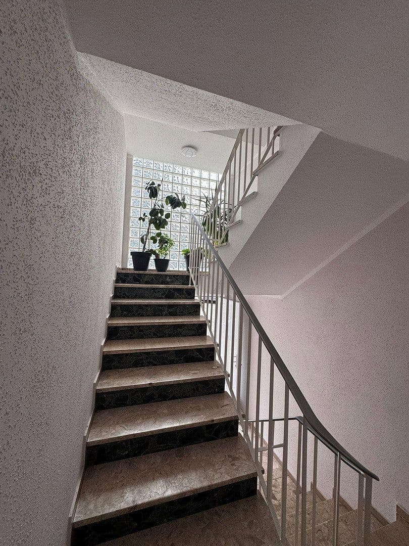 Predaj domu 1.477 m², pozemok 1.835 m², Rinteln, Dolné Sasko Predaj domu 1.477 m², pozemok 1.835 m², Rinteln, Dolné Sasko