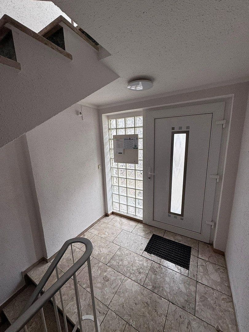 Predaj domu 1.477 m², pozemok 1.835 m², Rinteln, Dolné Sasko Predaj domu 1.477 m², pozemok 1.835 m², Rinteln, Dolné Sasko