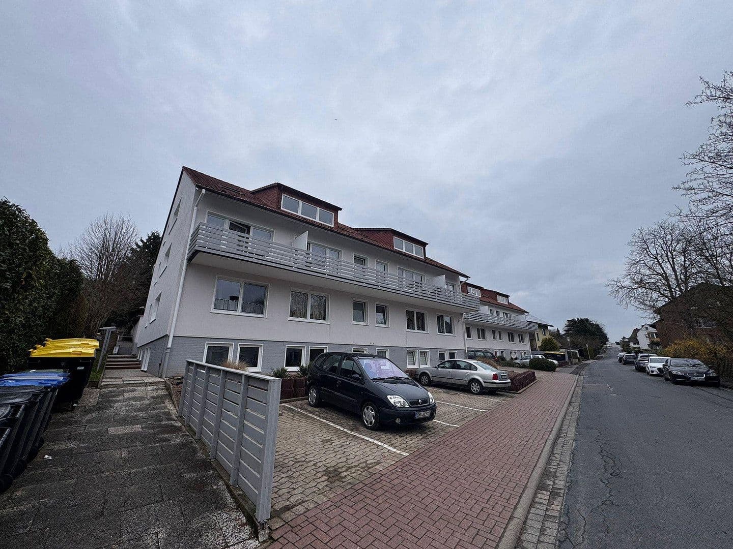 Predaj domu 1.477 m², pozemok 1.835 m², Rinteln, Dolné Sasko Predaj domu 1.477 m², pozemok 1.835 m², Rinteln, Dolné Sasko