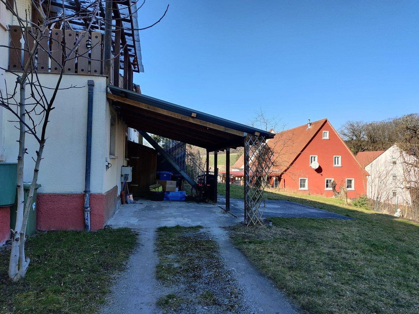 Prenájom bytu 4-izbový 100 m², Markt Erlbach, Bavorsko Prenájom bytu 4-izbový 100 m², Markt Erlbach, Bavorsko