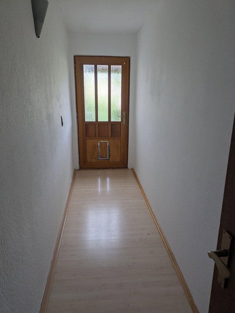 Prenájom bytu 4-izbový 100 m², Markt Erlbach, Bavorsko Prenájom bytu 4-izbový 100 m², Markt Erlbach, Bavorsko