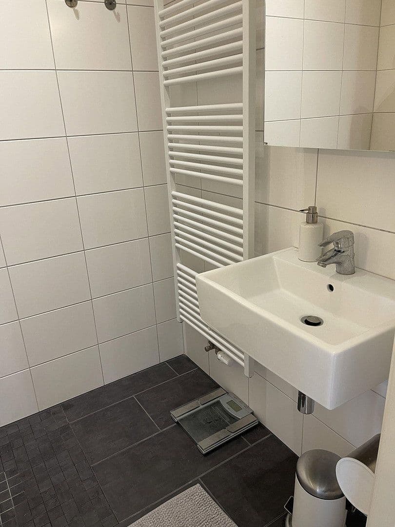 Prenájom bytu 2-izbový 60 m², Berlinerstr. 96, Potsdam, Brandenbursko Prenájom bytu 2-izbový 60 m², Berlinerstr. 96, Potsdam, Brandenbursko