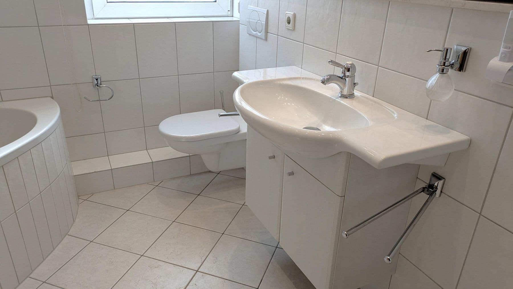 Predaj domu 157 m², pozemok 250 m², Langenfeld (Rheinland), Severné Porýnie - Westfálsko Predaj domu 157 m², pozemok 250 m², Langenfeld (Rheinland), Severné Porýnie - Westfálsko