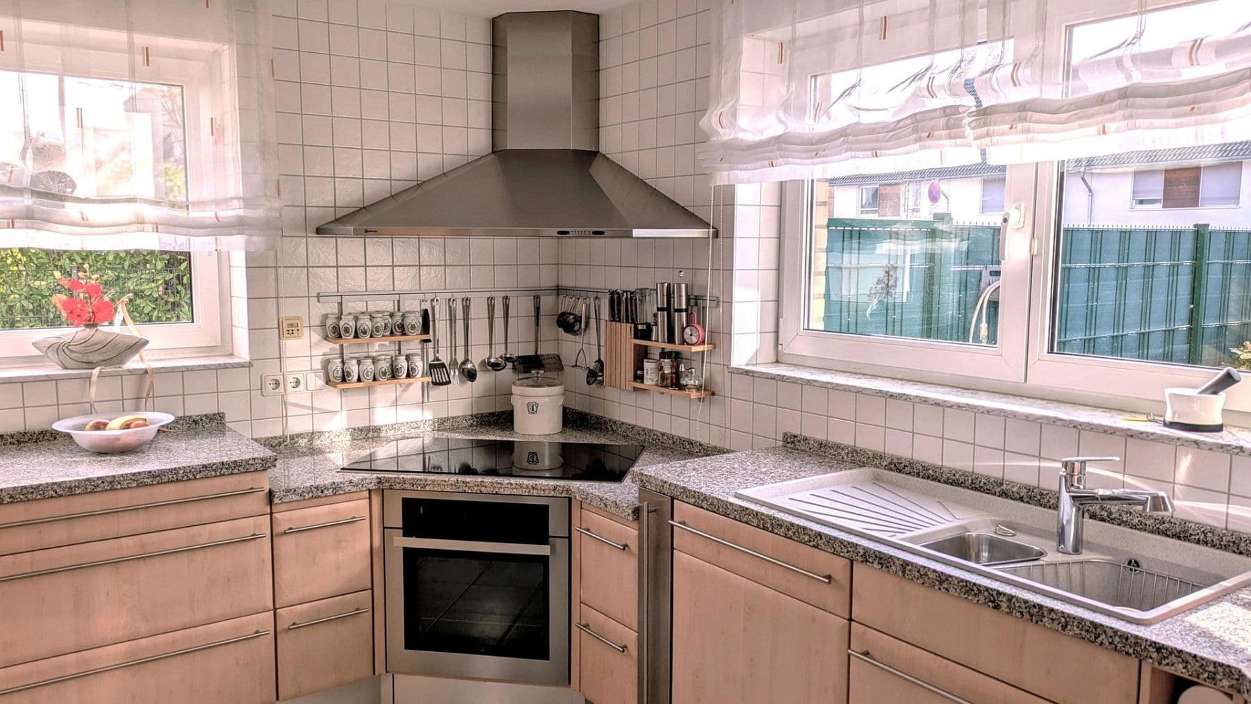 Predaj domu 157 m², pozemok 250 m², Langenfeld (Rheinland), Severné Porýnie - Westfálsko Predaj domu 157 m², pozemok 250 m², Langenfeld (Rheinland), Severné Porýnie - Westfálsko