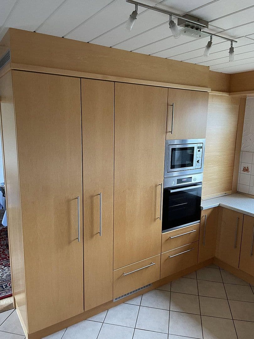 Predaj domu 186 m², pozemok 915 m², Abstatt, Bádensko-Wurttembersko Predaj domu 186 m², pozemok 915 m², Abstatt, Bádensko-Wurttembersko