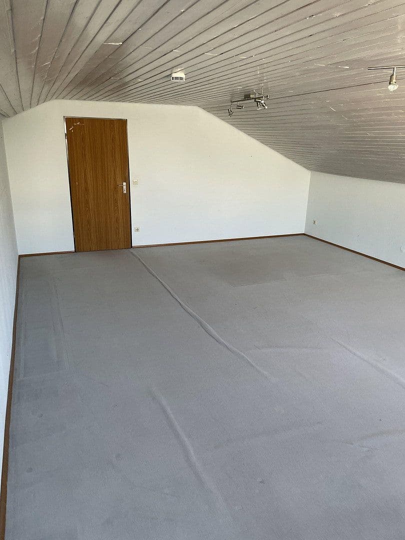 Predaj domu 186 m², pozemok 915 m², Abstatt, Bádensko-Wurttembersko Predaj domu 186 m², pozemok 915 m², Abstatt, Bádensko-Wurttembersko