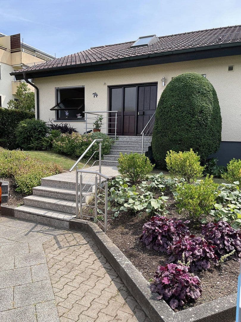 Predaj domu 186 m², pozemok 915 m², Abstatt, Bádensko-Wurttembersko Predaj domu 186 m², pozemok 915 m², Abstatt, Bádensko-Wurttembersko