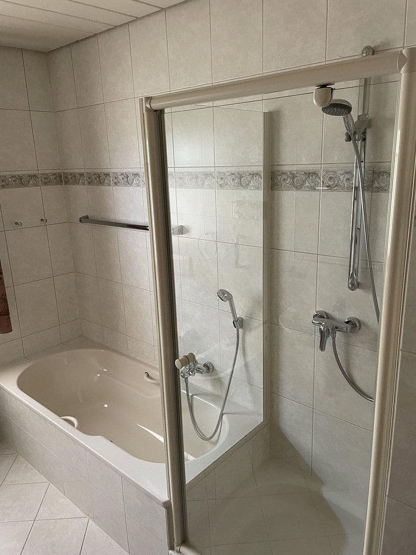 Predaj domu 186 m², pozemok 915 m², Abstatt, Bádensko-Wurttembersko Predaj domu 186 m², pozemok 915 m², Abstatt, Bádensko-Wurttembersko
