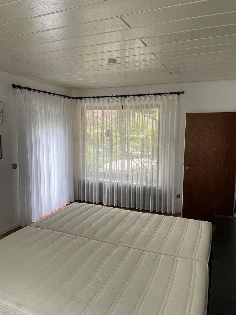 Predaj domu 186 m², pozemok 915 m², Abstatt, Bádensko-Wurttembersko Predaj domu 186 m², pozemok 915 m², Abstatt, Bádensko-Wurttembersko