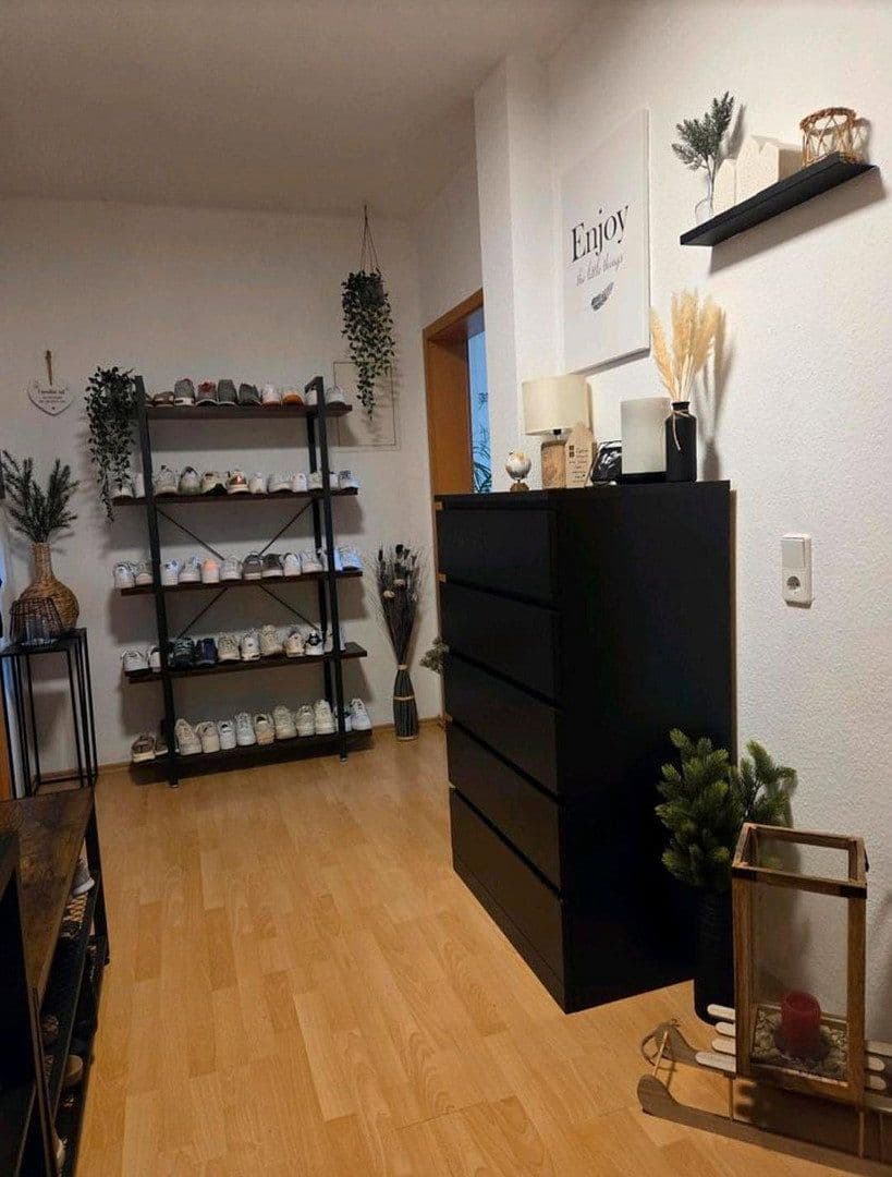Prenájom bytu 2-izbový 77 m², Chemnitz, Sasko Prenájom bytu 2-izbový 77 m², Chemnitz, Sasko
