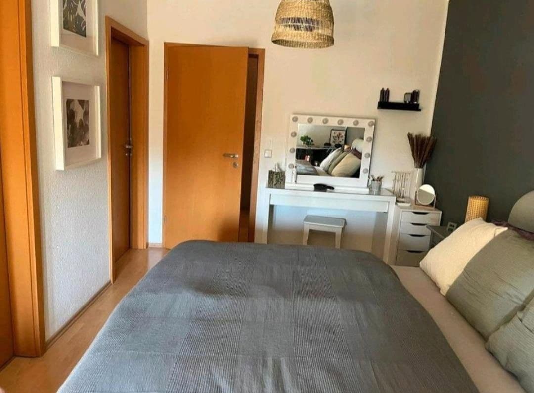 Prenájom bytu 2-izbový 77 m², Chemnitz, Sasko Prenájom bytu 2-izbový 77 m², Chemnitz, Sasko