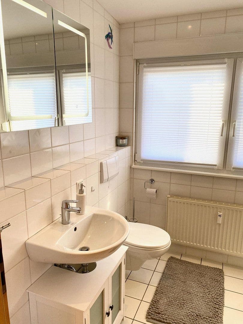 Prenájom bytu 1-izbový 20 m², Pfarrer-Dr.-Hoffmann-Str. 14, Wachtberg, Severné Porýnie - Westfálsko Prenájom bytu 1-izbový 20 m², Pfarrer-Dr.-Hoffmann-Str. 14, Wachtberg, Severné Porýnie - Westfálsko