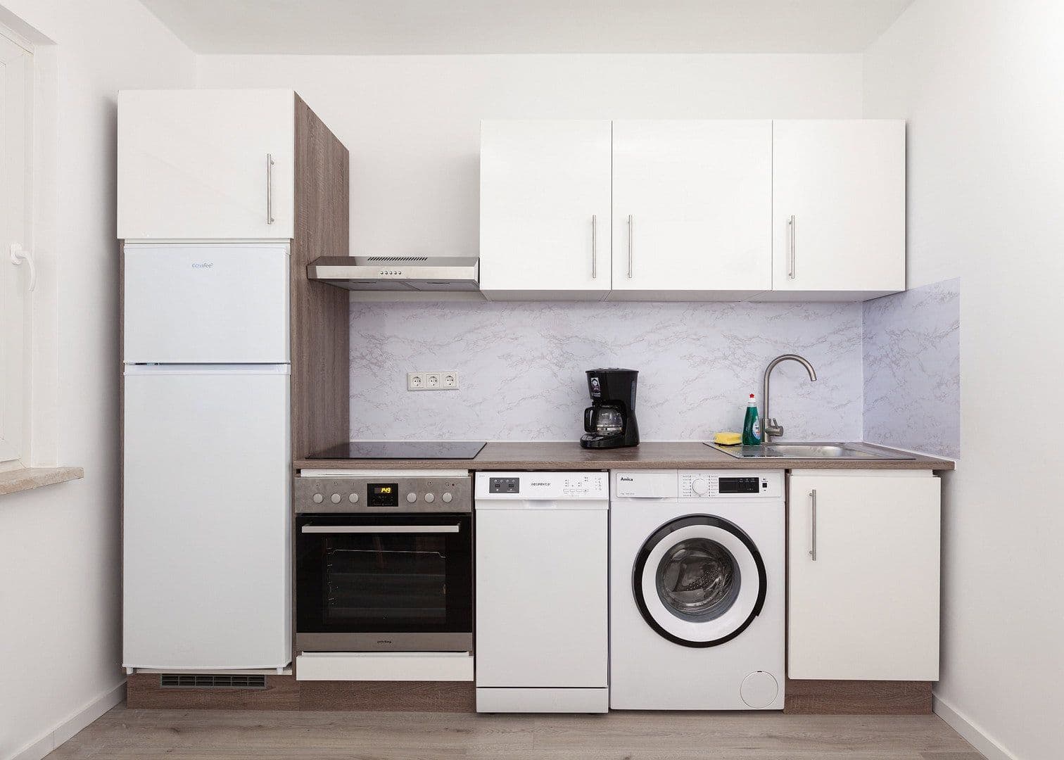 Prenájom bytu 2-izbový 58 m², Kassel, Hesensko Prenájom bytu 2-izbový 58 m², Kassel, Hesensko