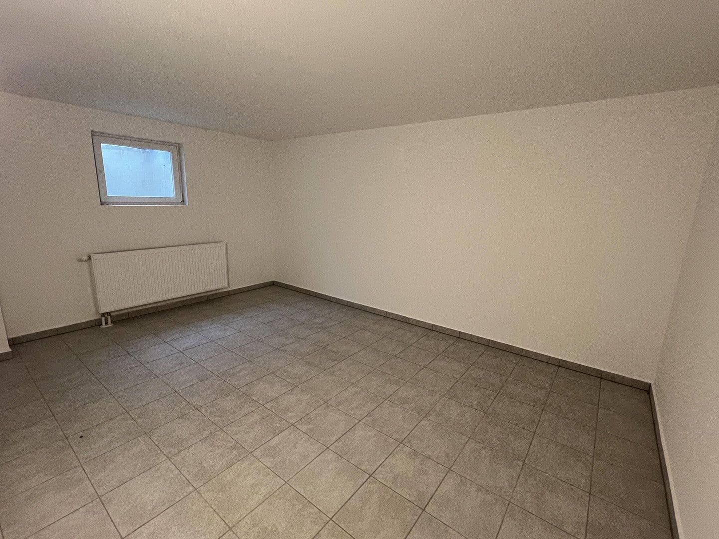 Predaj domu 200 m², pozemok 555 m², Niederkleener Strasse 27, Langgöns, Hesensko Predaj domu 200 m², pozemok 555 m², Niederkleener Strasse 27, Langgöns, Hesensko