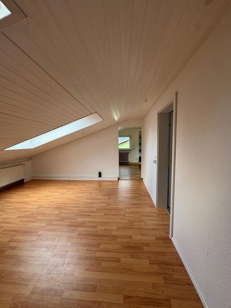 Prenájom bytu 2-izbový 65 m², Birkelweg 36, Steinheim am Albuch, Bádensko-Wurttembersko Prenájom bytu 2-izbový 65 m², Birkelweg 36, Steinheim am Albuch, Bádensko-Wurttembersko