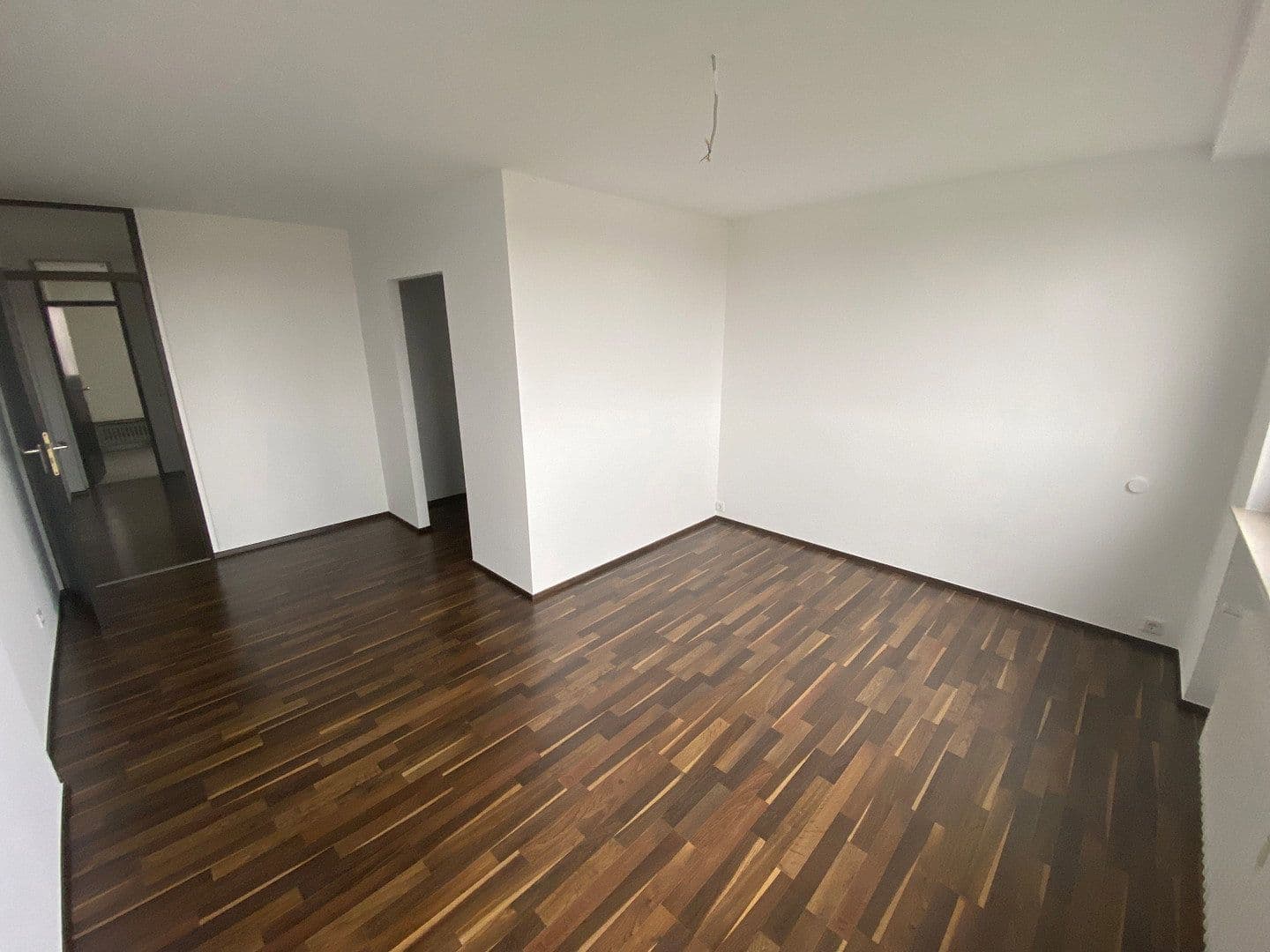Prenájom bytu 3-izbový 120 m², Zellhäuser Str. 17, Mainhausen, Hesensko Prenájom bytu 3-izbový 120 m², Zellhäuser Str. 17, Mainhausen, Hesensko
