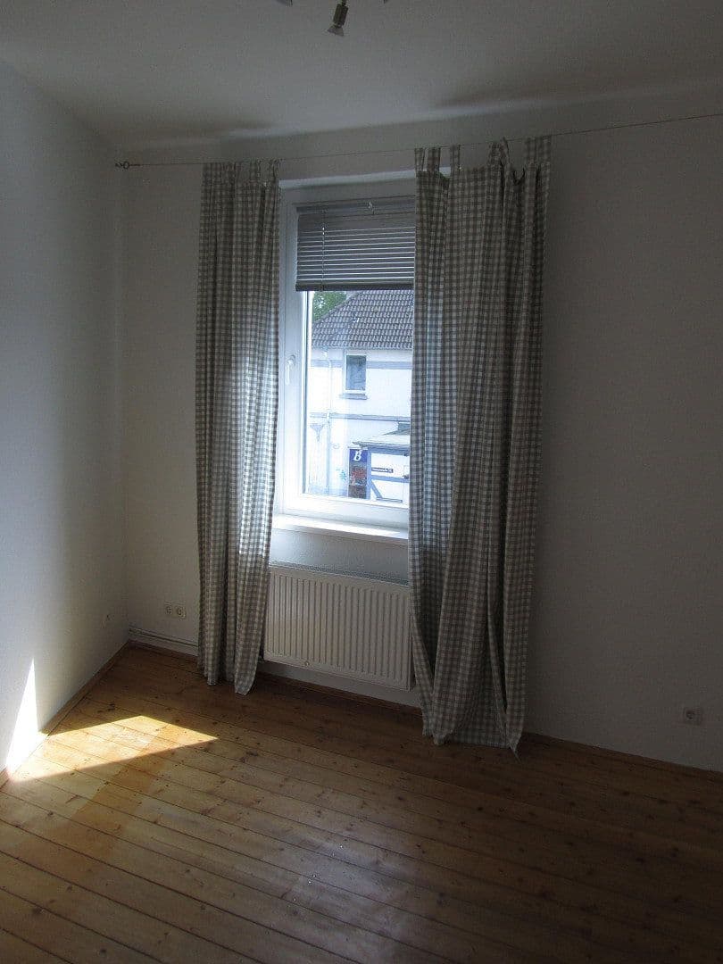 Prenájom bytu 3-izbový 70 m², Hannoversche Straße 35, Braunschweig, Dolné Sasko Prenájom bytu 3-izbový 70 m², Hannoversche Straße 35, Braunschweig, Dolné Sasko