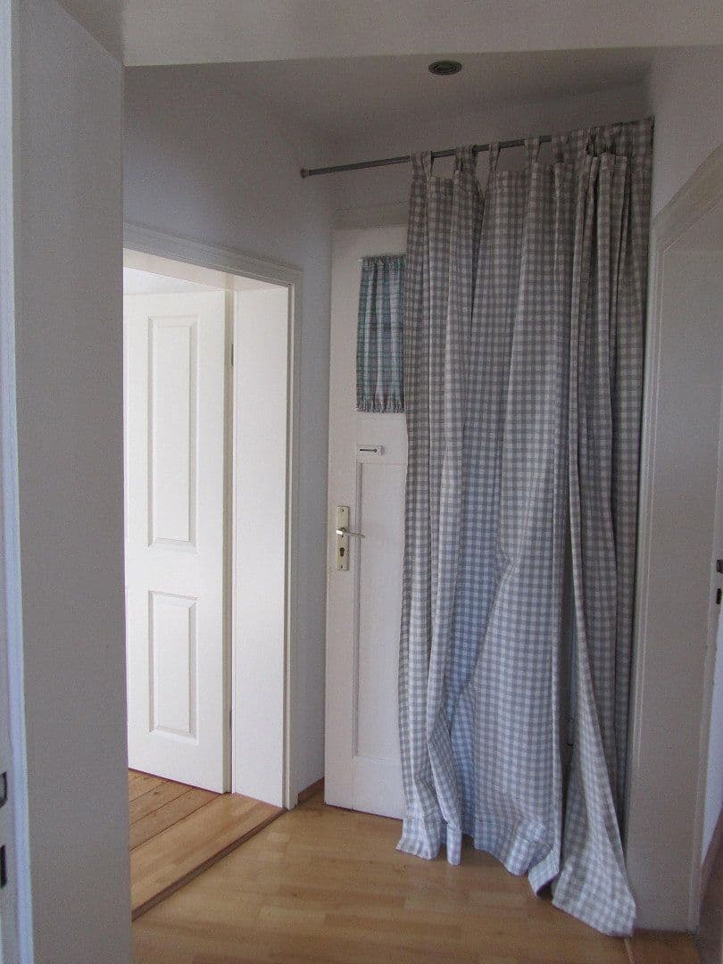 Prenájom bytu 3-izbový 70 m², Hannoversche Straße 35, Braunschweig, Dolné Sasko Prenájom bytu 3-izbový 70 m², Hannoversche Straße 35, Braunschweig, Dolné Sasko