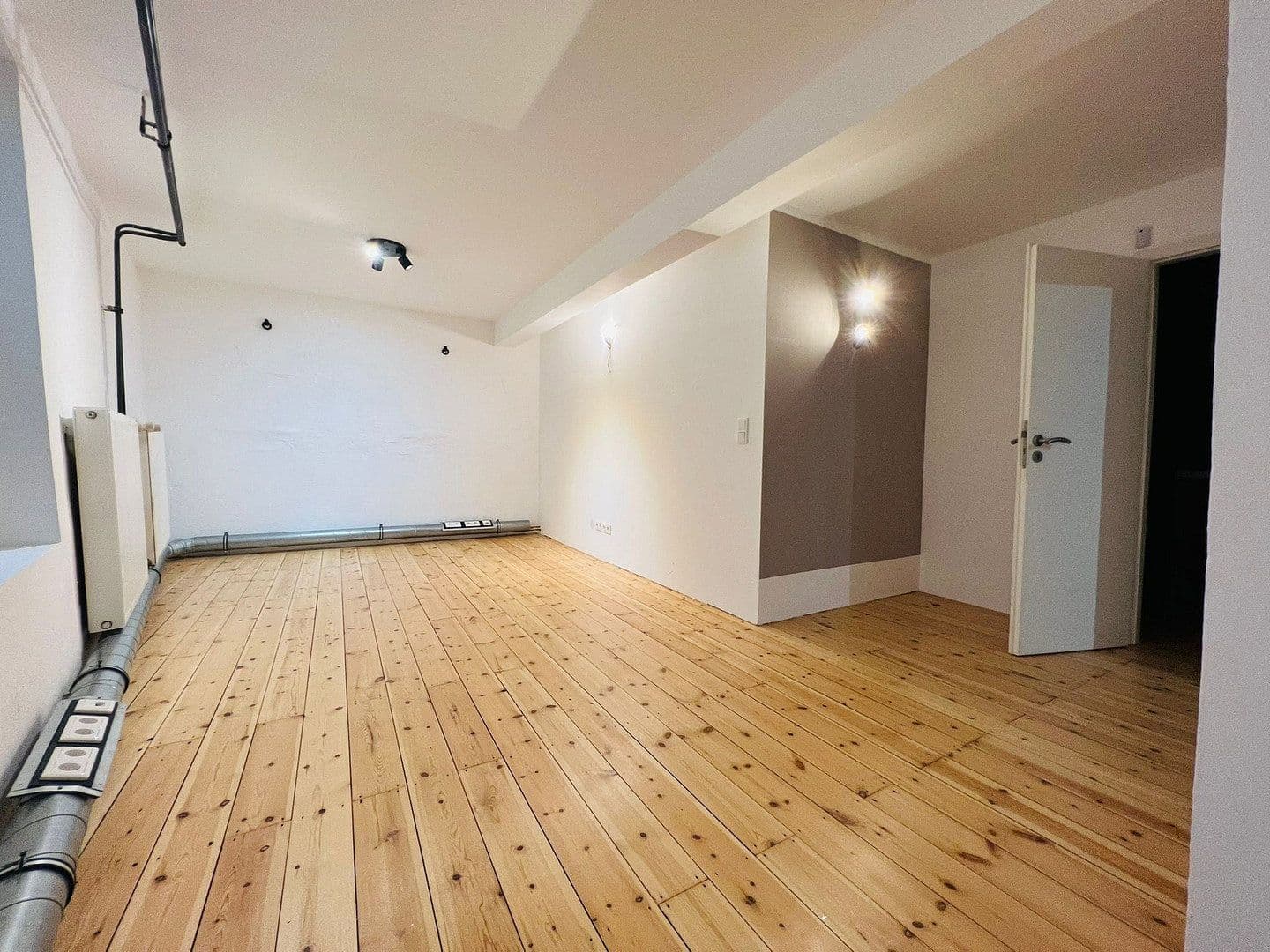 Prenájom kancelárie 110 m², Hamburg, Hamburg Prenájom kancelárie 110 m², Hamburg, Hamburg