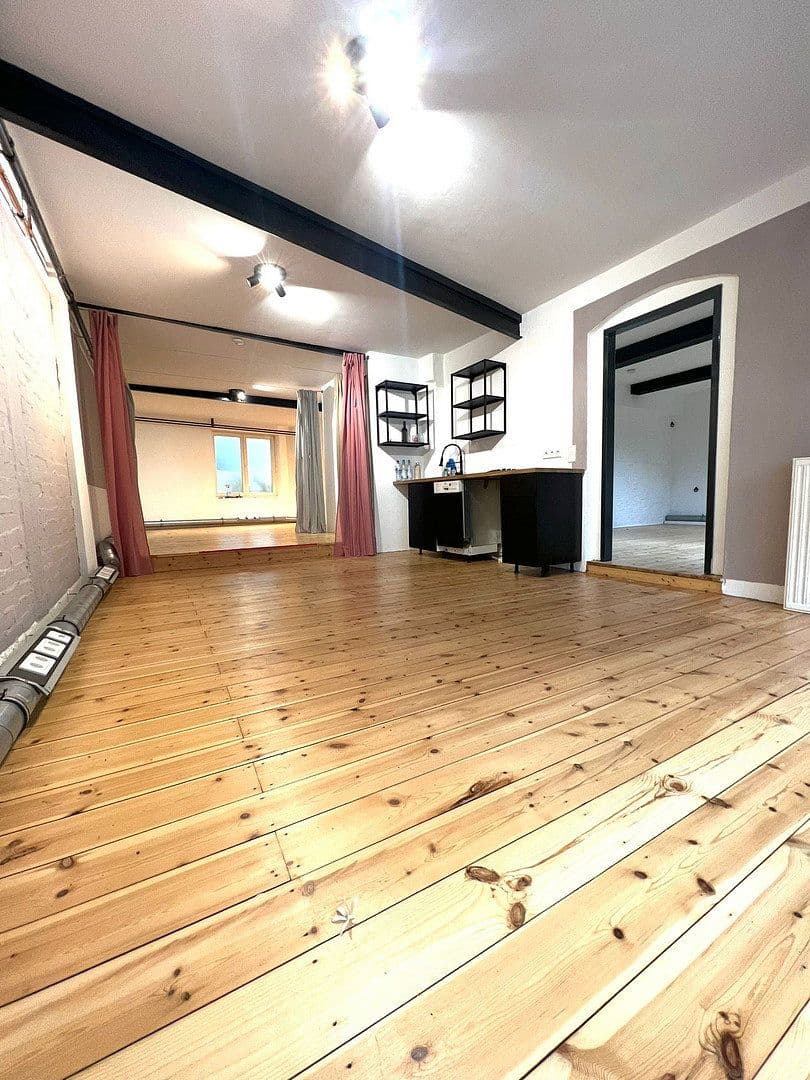 Prenájom kancelárie 110 m², Hamburg, Hamburg Prenájom kancelárie 110 m², Hamburg, Hamburg