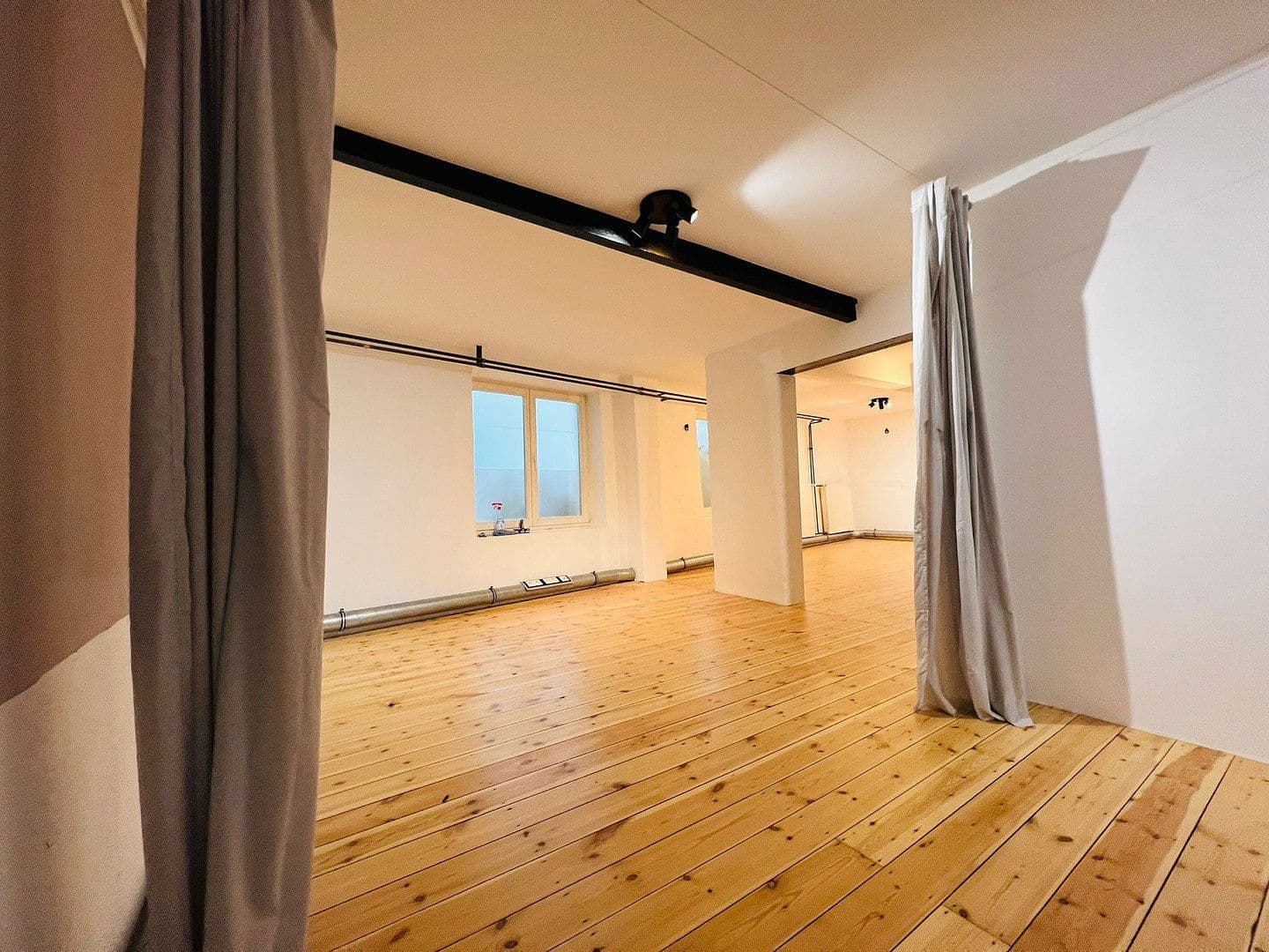 Prenájom kancelárie 110 m², Hamburg, Hamburg Prenájom kancelárie 110 m², Hamburg, Hamburg