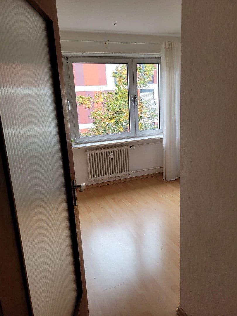 Prenájom bytu 1-izbový 40 m², Gellertstraße 46, Karlsruhe, Bádensko-Wurttembersko Prenájom bytu 1-izbový 40 m², Gellertstraße 46, Karlsruhe, Bádensko-Wurttembersko