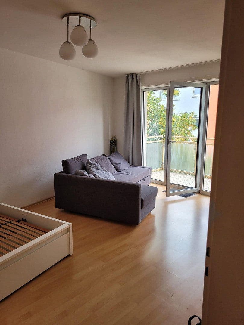 Prenájom bytu 1-izbový 40 m², Gellertstraße 46, Karlsruhe, Bádensko-Wurttembersko Prenájom bytu 1-izbový 40 m², Gellertstraße 46, Karlsruhe, Bádensko-Wurttembersko