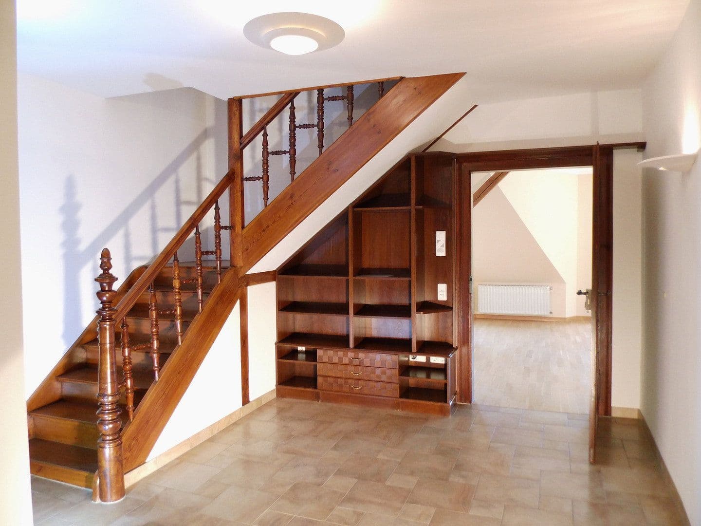 Prenájom bytu 5-izbový 178 m², Görlitz, Sasko Prenájom bytu 5-izbový 178 m², Görlitz, Sasko