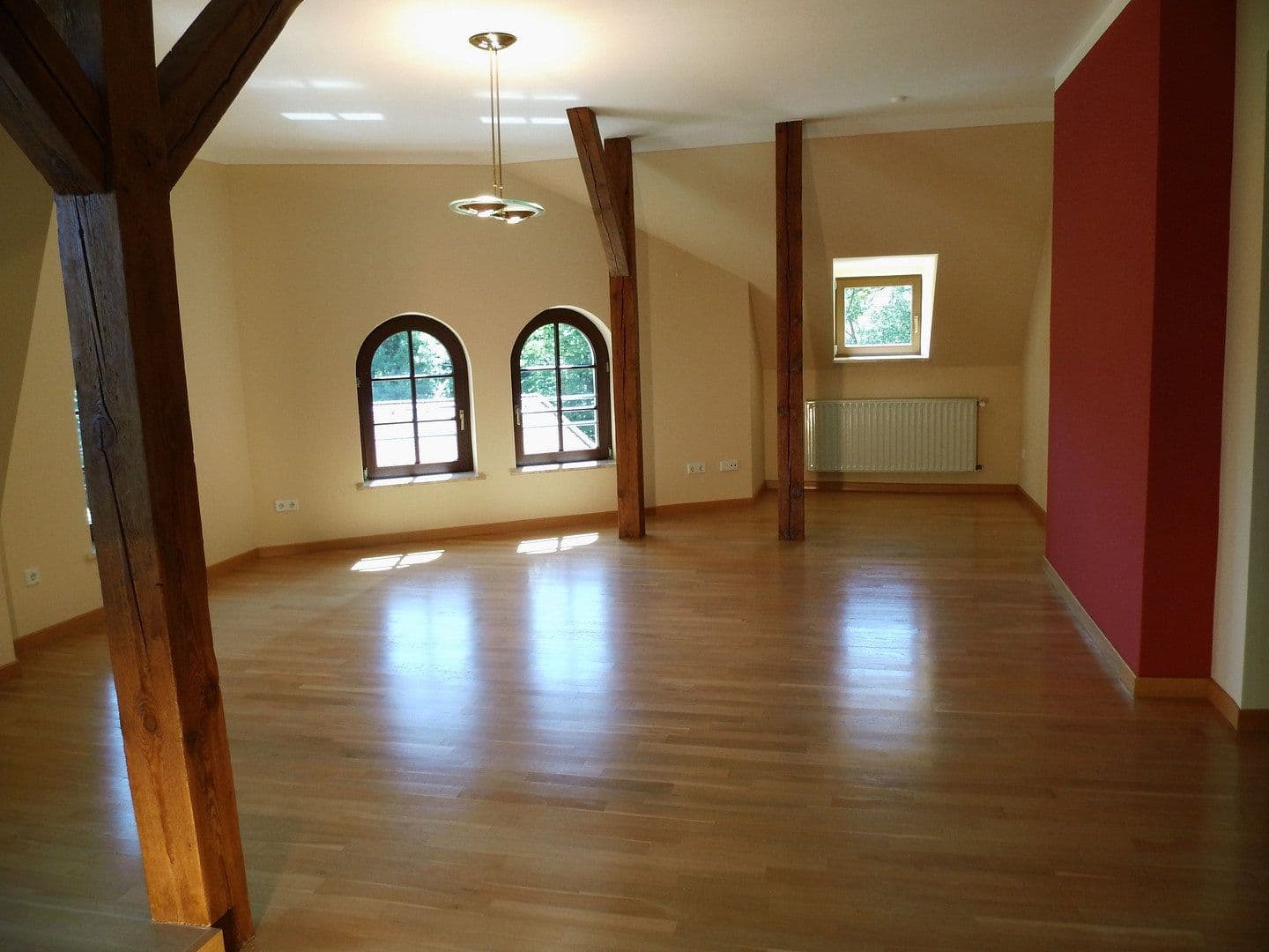 Prenájom bytu 5-izbový 178 m², Görlitz, Sasko Prenájom bytu 5-izbový 178 m², Görlitz, Sasko