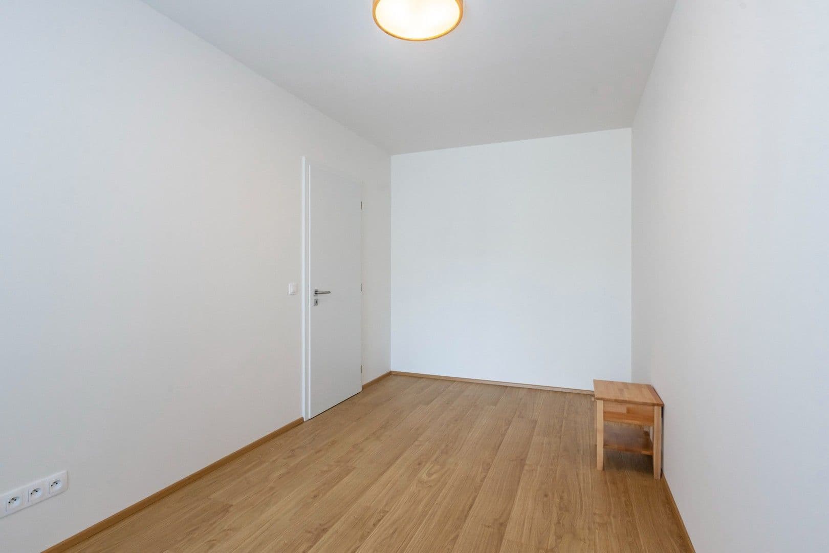Prenájom bytu 2-izbový 53 m², Mezilehlá, Praha, Praha Prenájom bytu 2-izbový 53 m², Mezilehlá, Praha, Praha