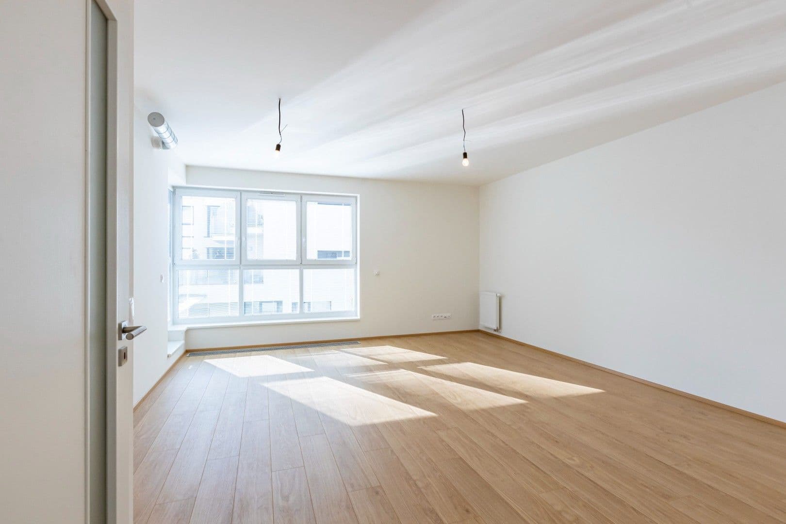 Prenájom bytu 2-izbový 53 m², Mezilehlá, Praha, Praha Prenájom bytu 2-izbový 53 m², Mezilehlá, Praha, Praha