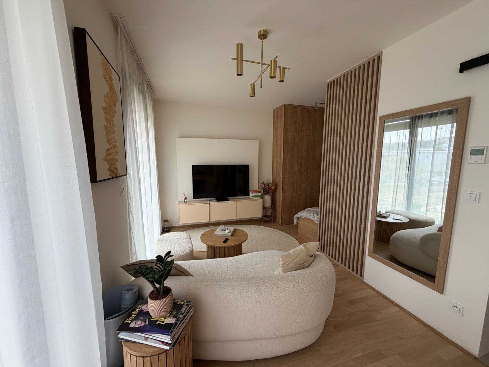 Prenájom bytu 1-izbový 37 m², Šenácká, Praha, Praha Prenájom bytu 1-izbový 37 m², Šenácká, Praha, Praha