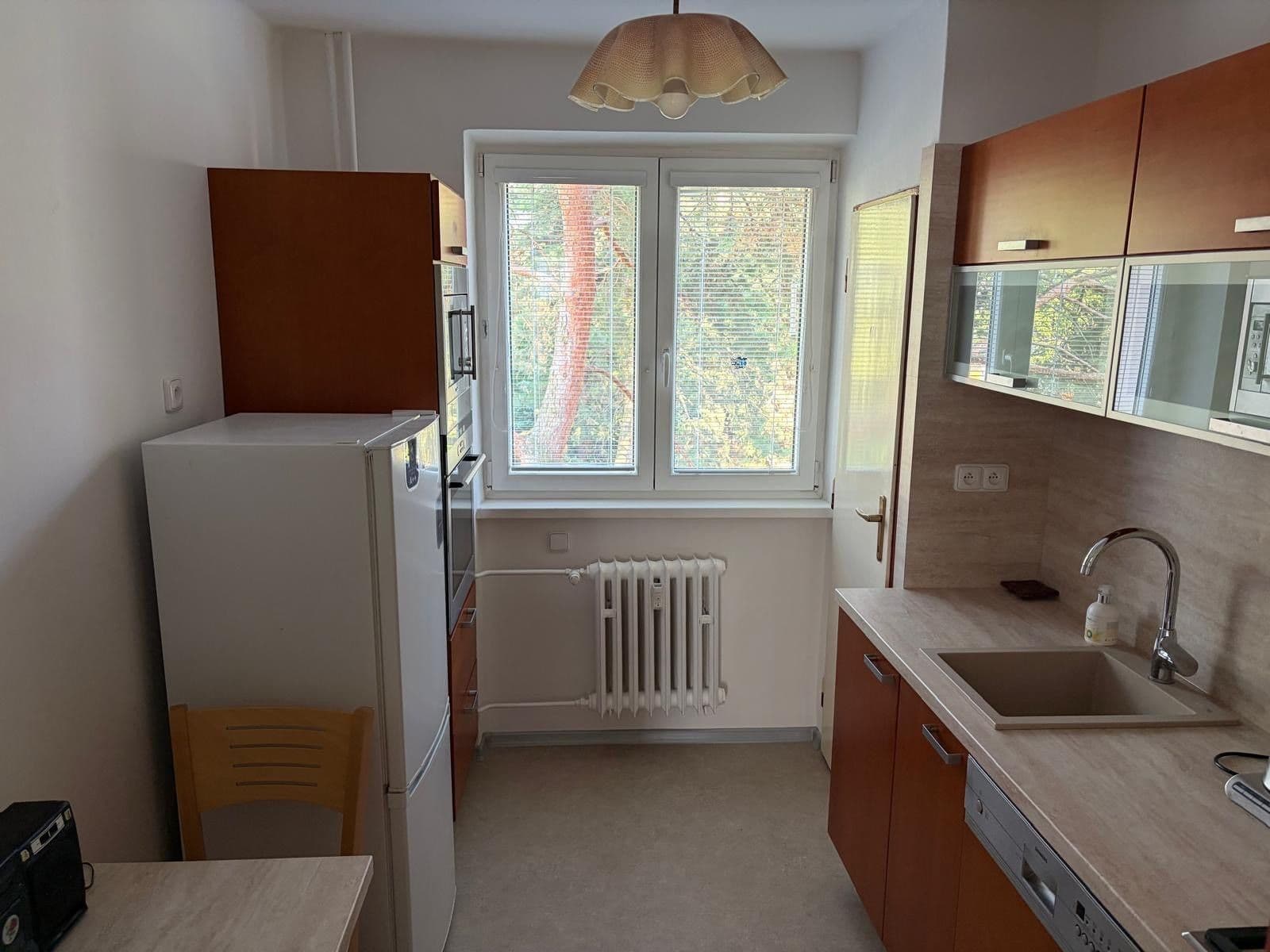 Prenájom bytu 3-izbový 70 m², Mozartova, Olomouc, Olomoucký kraj Prenájom bytu 3-izbový 70 m², Mozartova, Olomouc, Olomoucký kraj