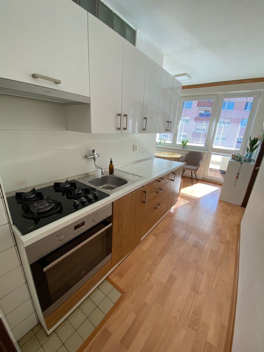 Prenájom bytu 3-izbový 78 m², Polní, Jihlava, Kraj Vysočina Prenájom bytu 3-izbový 78 m², Polní, Jihlava, Kraj Vysočina