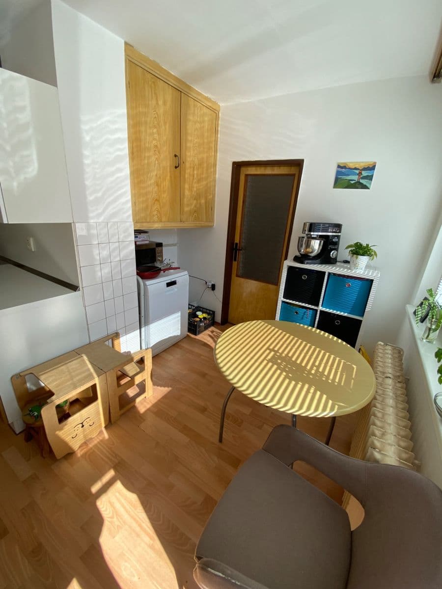 Prenájom bytu 3-izbový 78 m², Polní, Jihlava, Kraj Vysočina Prenájom bytu 3-izbový 78 m², Polní, Jihlava, Kraj Vysočina