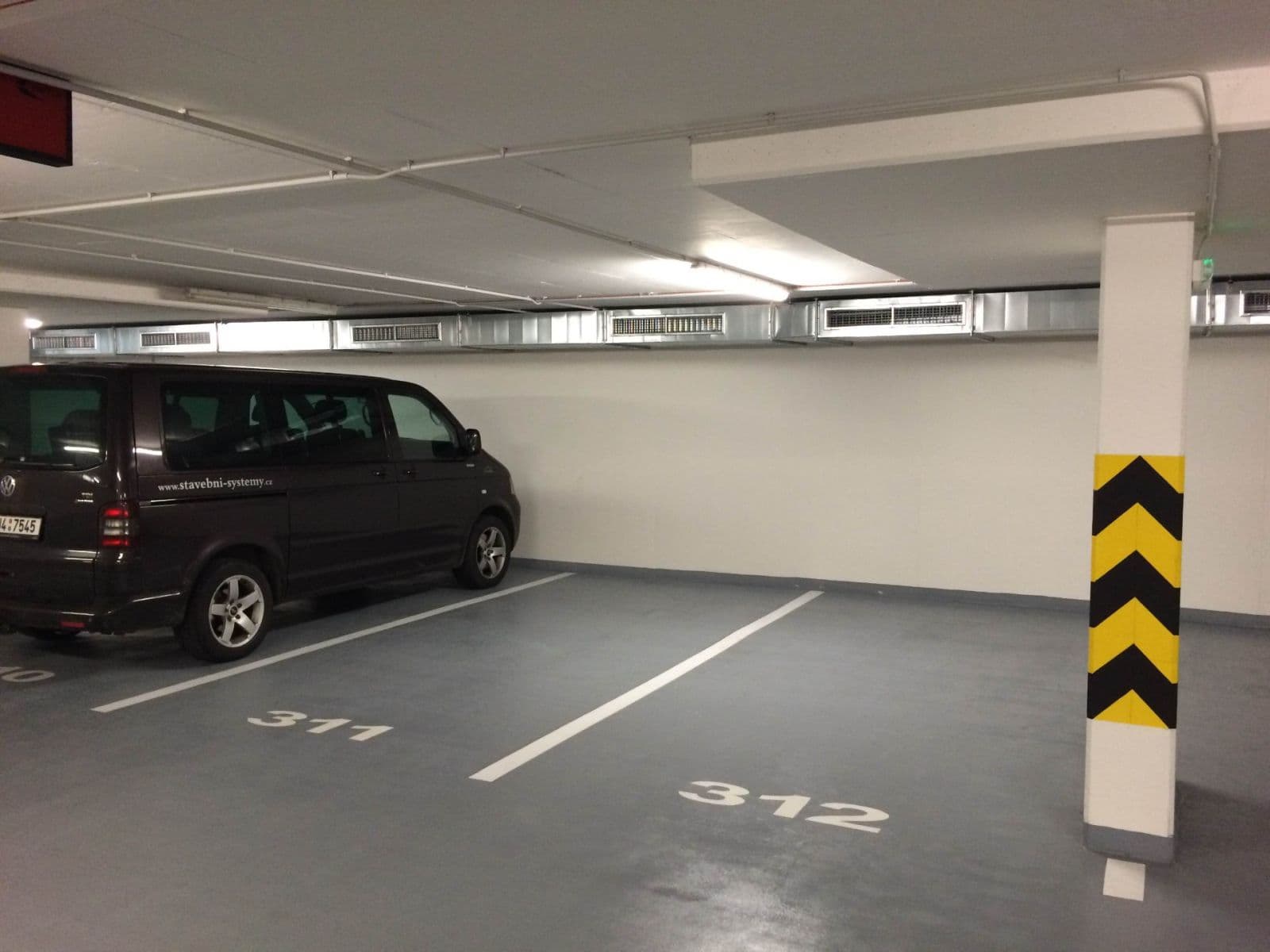 Prenájom garáže 13 m², Kurta Konráda, Praha, Praha Prenájom garáže 13 m², Kurta Konráda, Praha, Praha