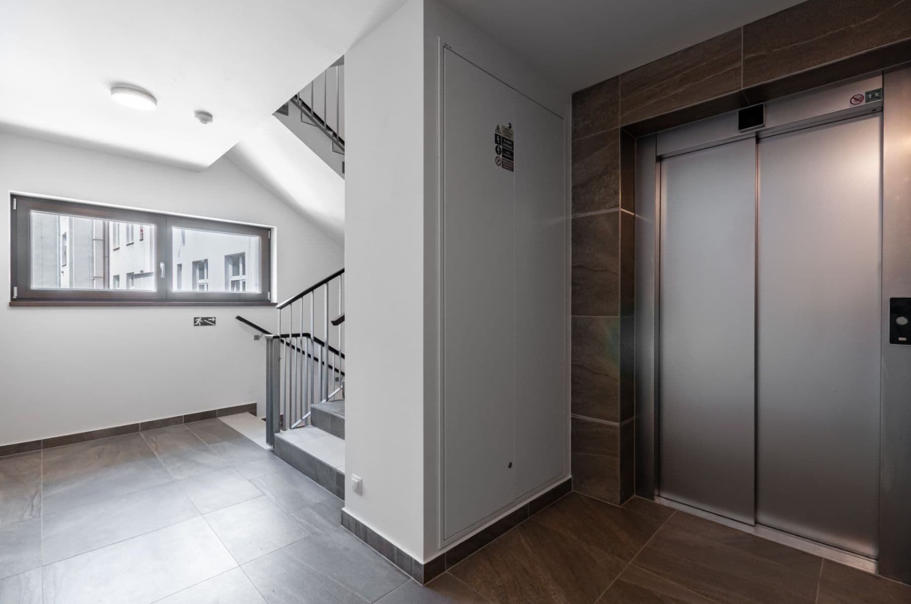 Prenájom bytu 1-izbový 28 m², Bassova, Praha, Praha Prenájom bytu 1-izbový 28 m², Bassova, Praha, Praha