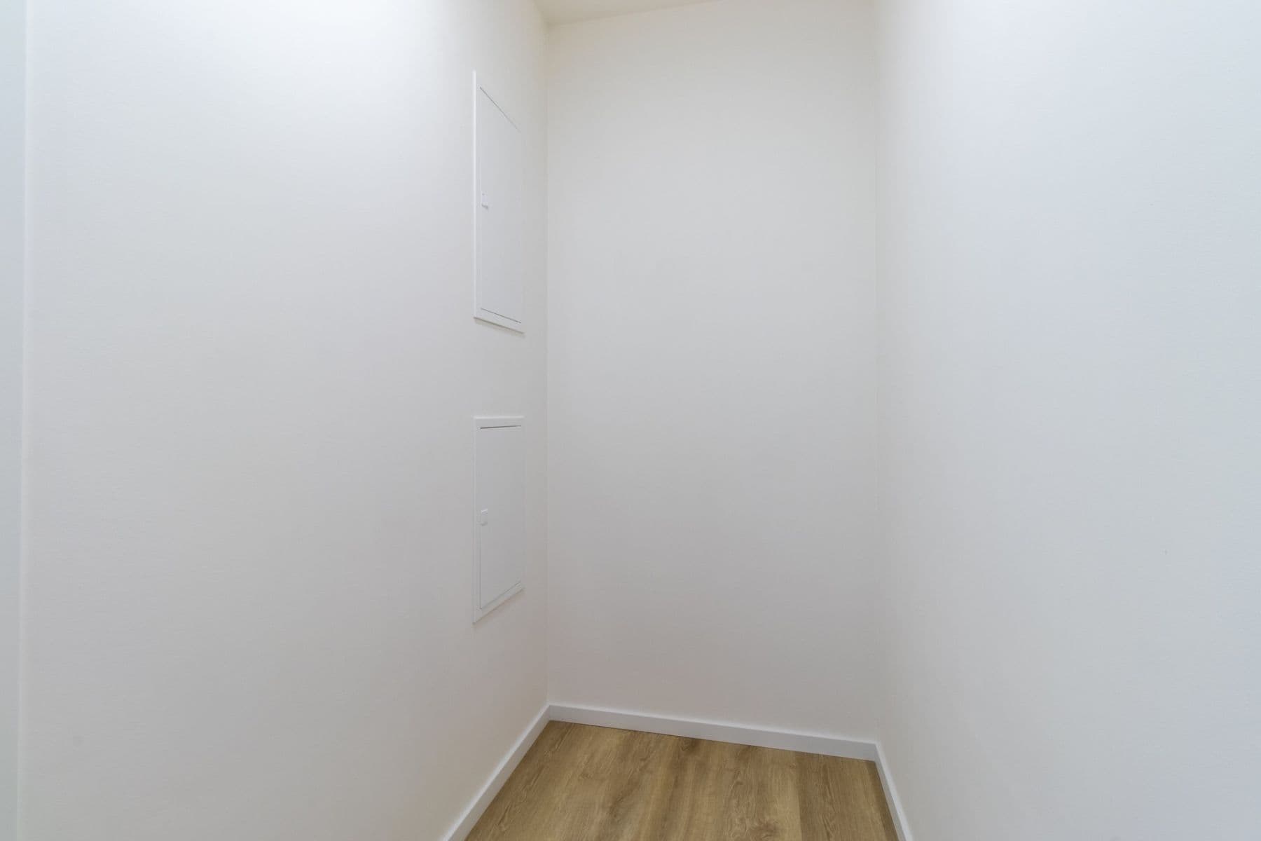 Prenájom bytu 2-izbový 50 m², Divíškové, Praha, Praha Prenájom bytu 2-izbový 50 m², Divíškové, Praha, Praha
