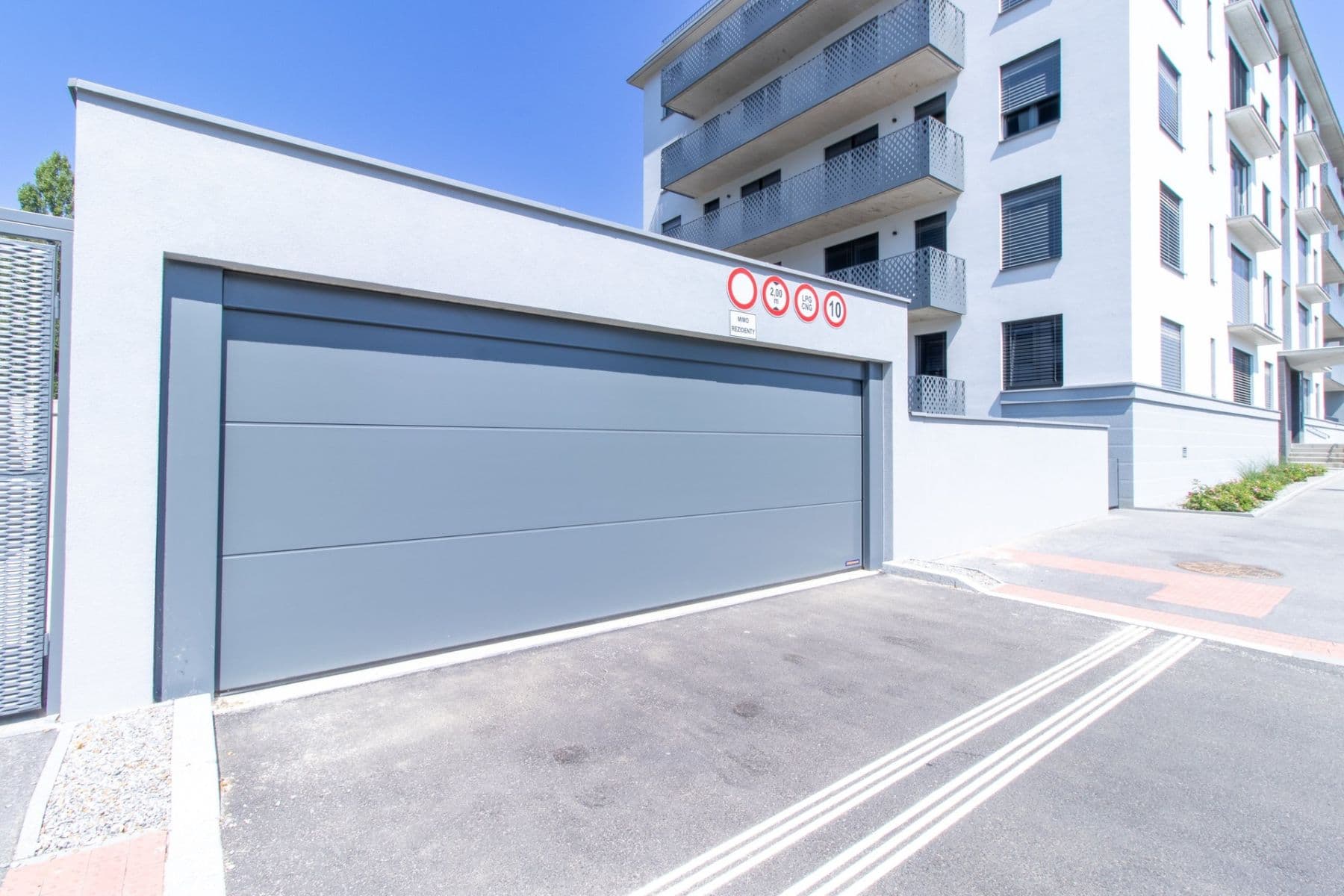 Prenájom bytu 2-izbový 50 m², Divíškové, Praha, Praha Prenájom bytu 2-izbový 50 m², Divíškové, Praha, Praha